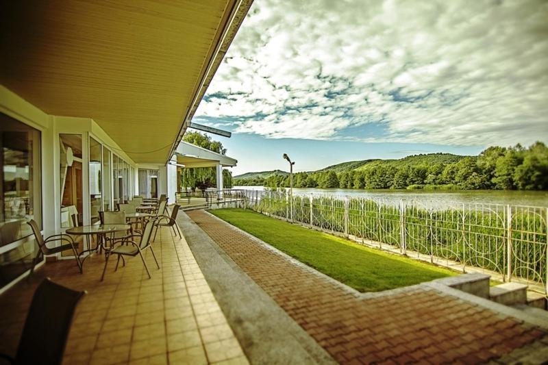 Hotel Star Piteşti Eksteriør billede